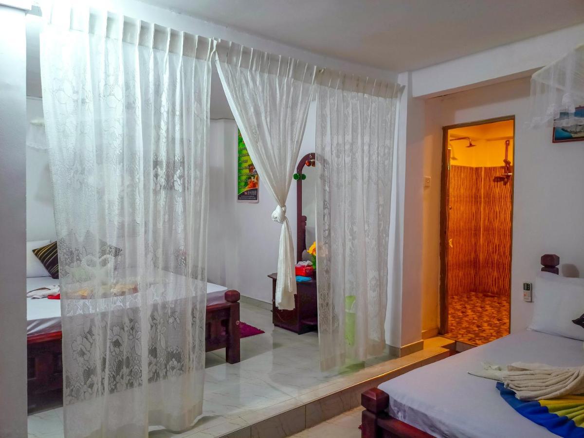 Sigiri Tarushan Home Stay Сигирия Экстерьер фото