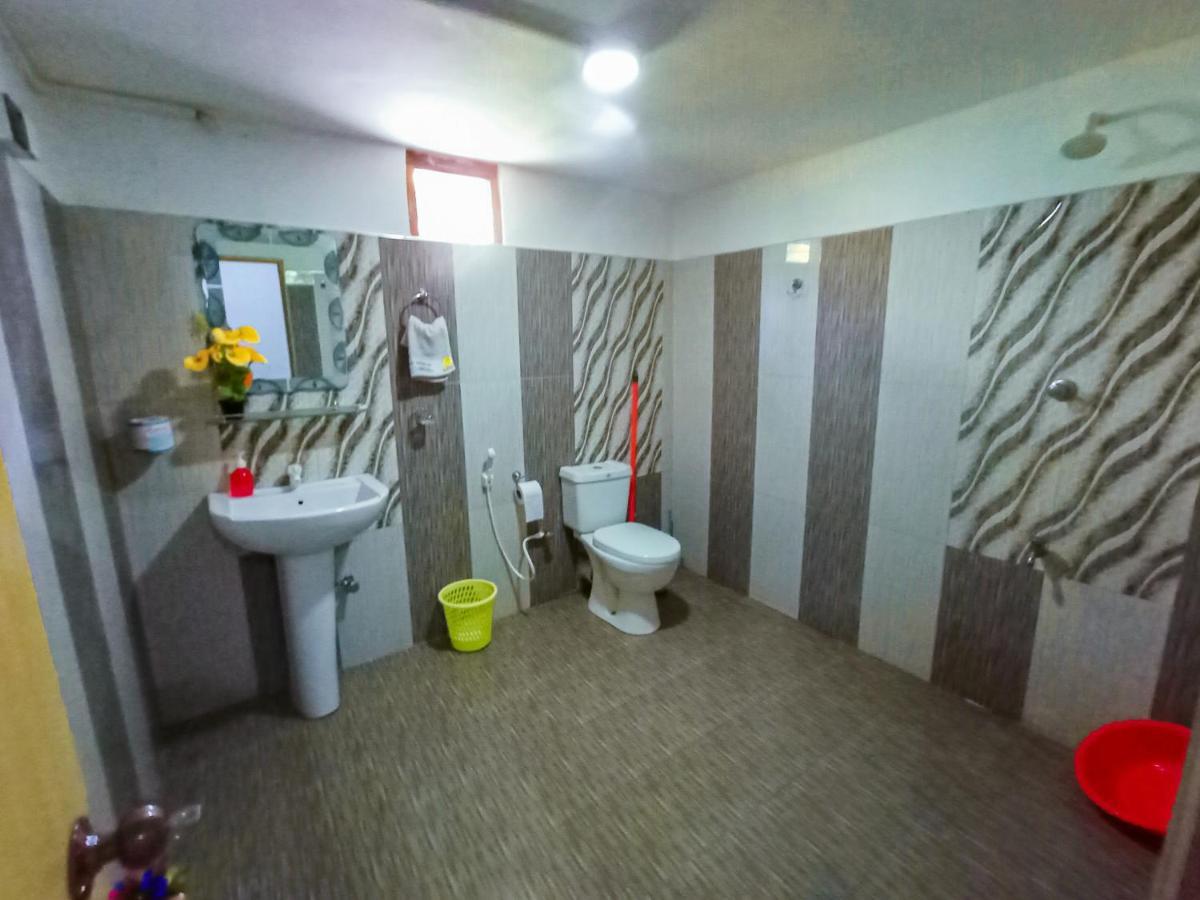 Sigiri Tarushan Home Stay Сигирия Экстерьер фото