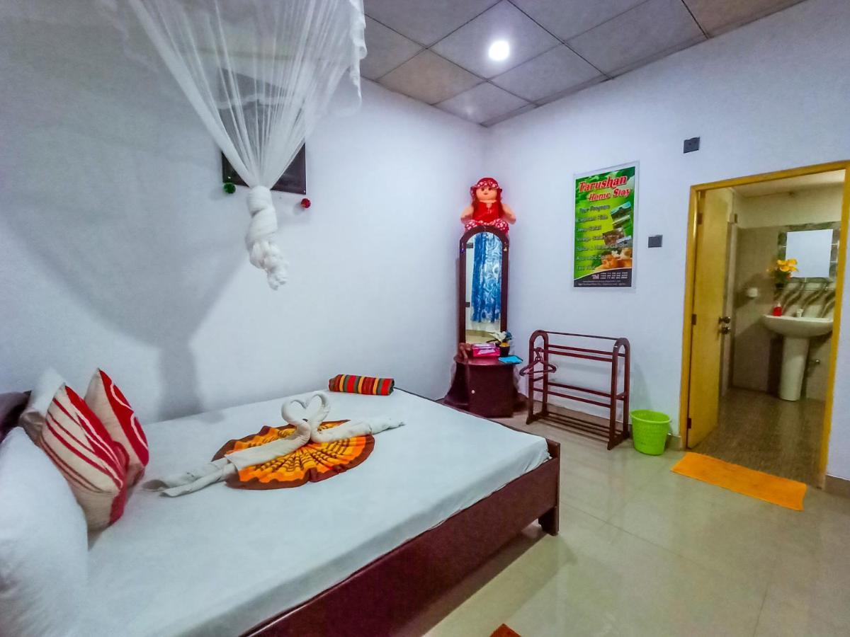 Sigiri Tarushan Home Stay Сигирия Экстерьер фото